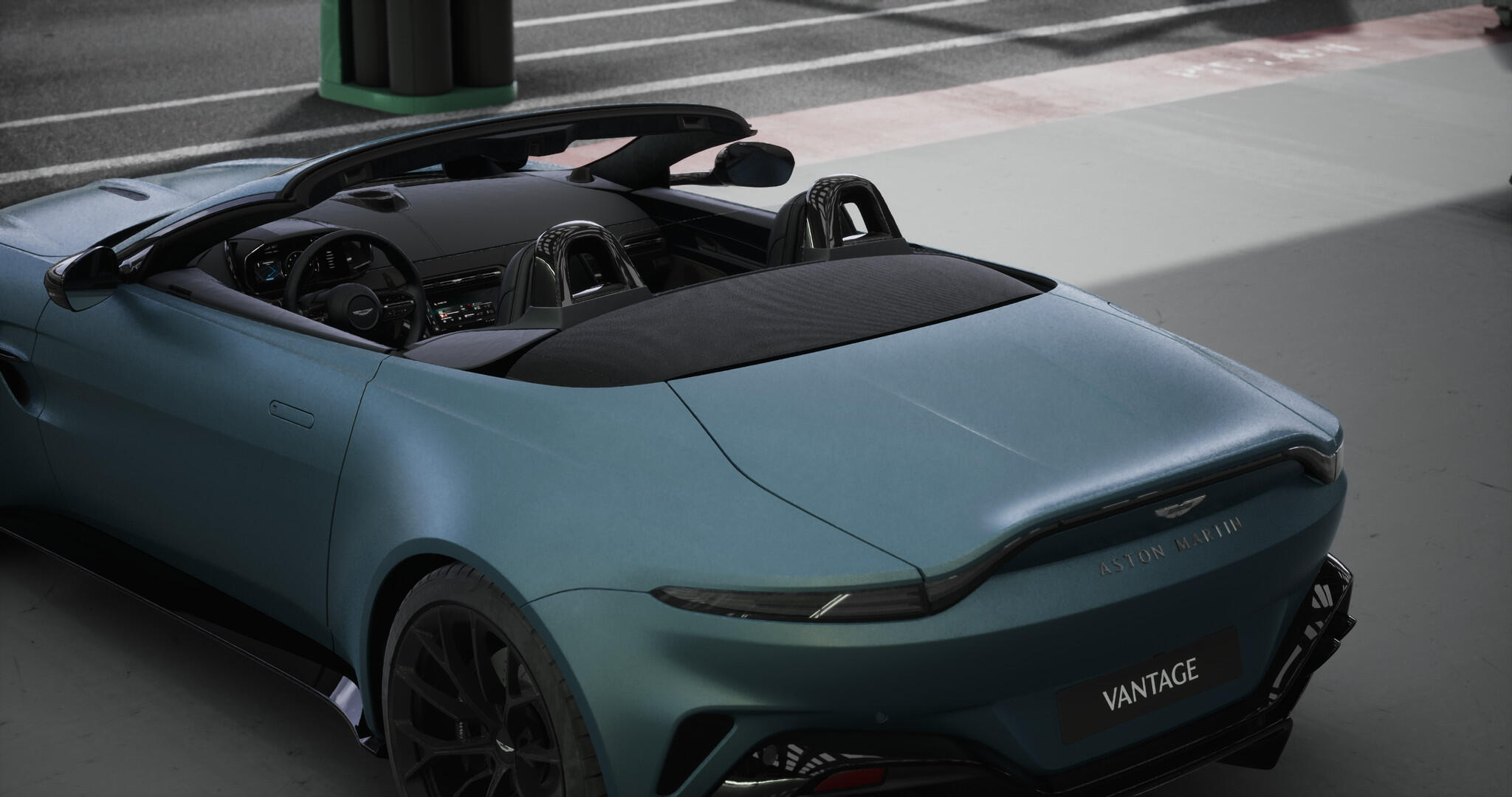 阿斯顿马丁力克威廉姆斯，皮亚斯特里惊艳四座