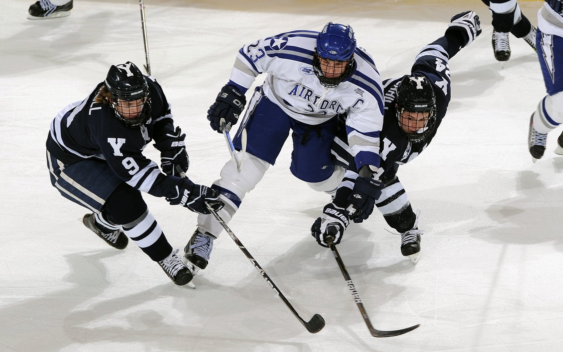 皮克压力下完成爆发,芬兰速胜伊拉克,当不可能成为日常